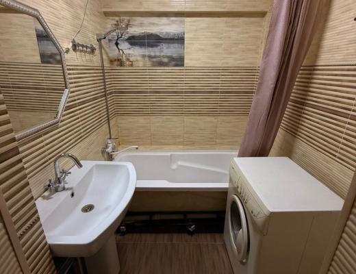3-room apartment · 67.2 m² · 1/5 floor, Baribayeva - Zhibek-Zholy